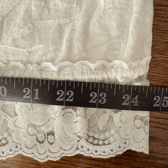 Maurices Plus Size 2X CREAM Ivory Stretchy Crinkle Lace Cami - Picture 4 of 11